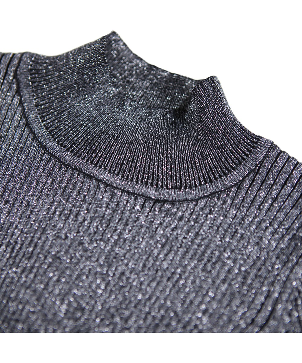 Ginevra - Black Silver - Grå ribstrikket bluse i bomuld med metalisk tråd til børn. 