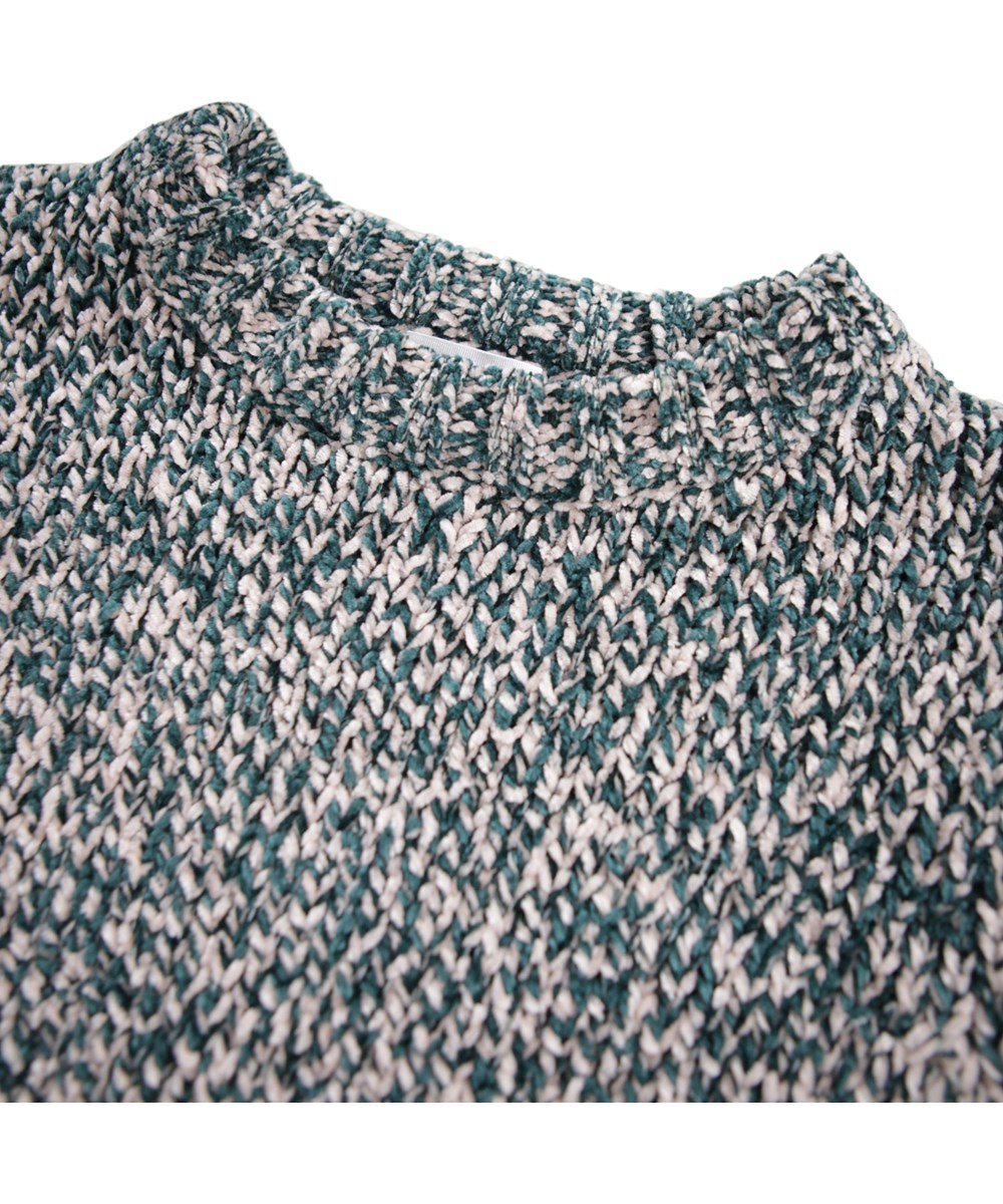 Grett - Cosmic Rose Mix - Strikket trøje i chenille garn til børn i lyserød og grøn. 