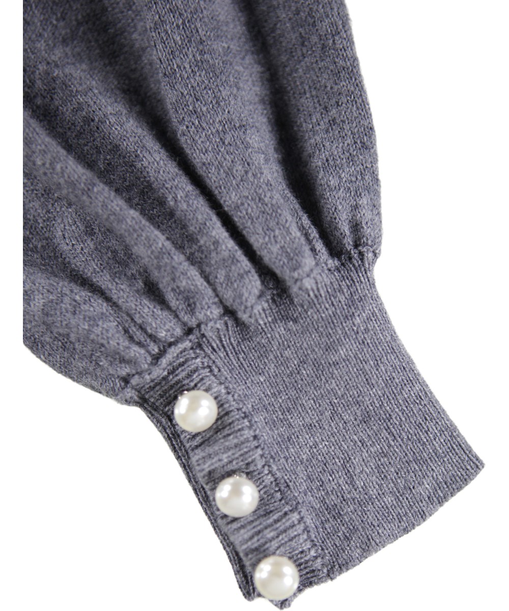 Guinevere - Grey Melange - Fin grå cardigan til børn i en uld og bomuldsblanding med flotte perleknapper. 