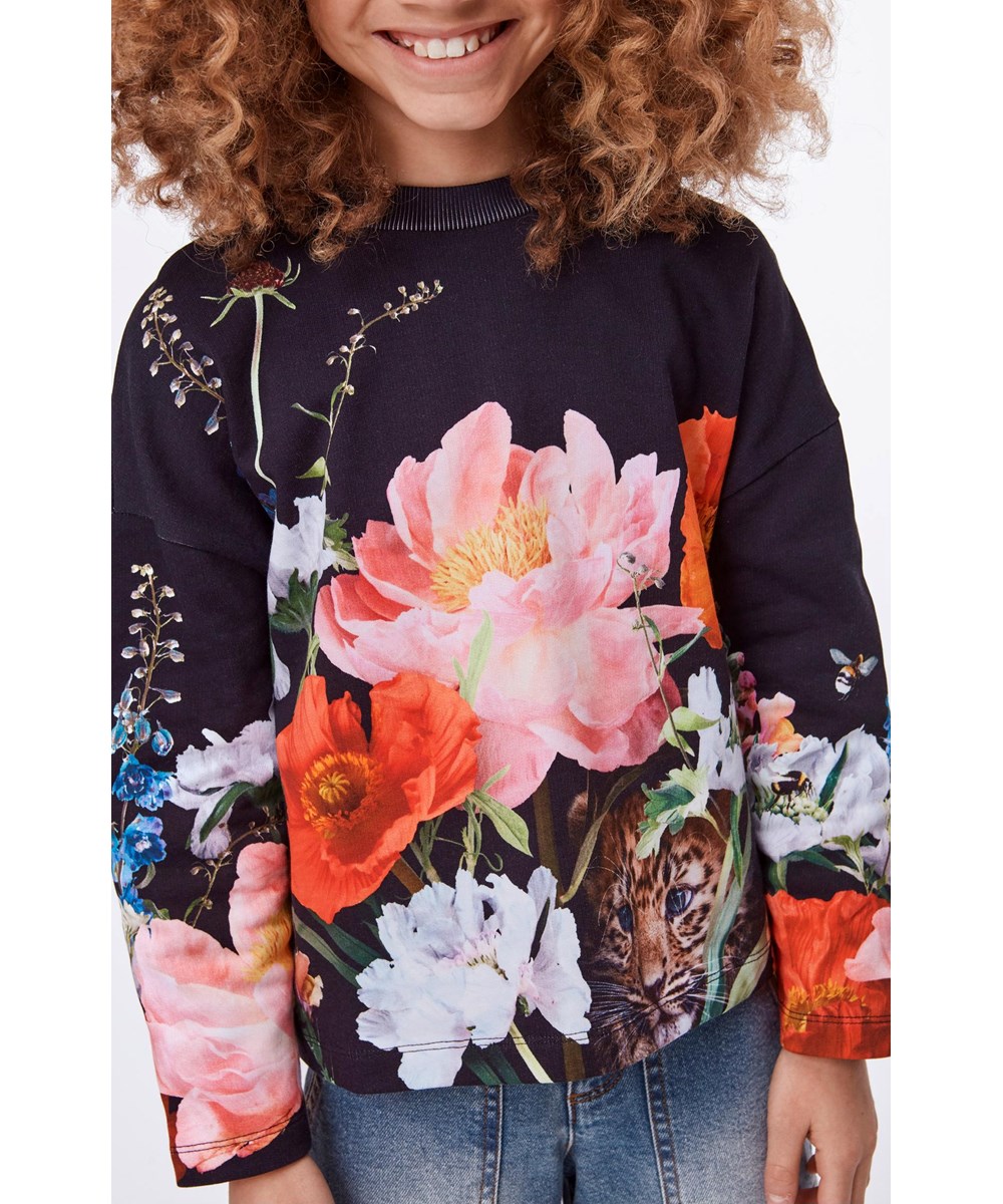 Marin - Garden Games - Mørkeblå sweatshirt med blomster