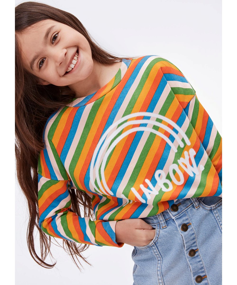 Maxi - Diagonal Rainbow - Regnbue sweatshirt