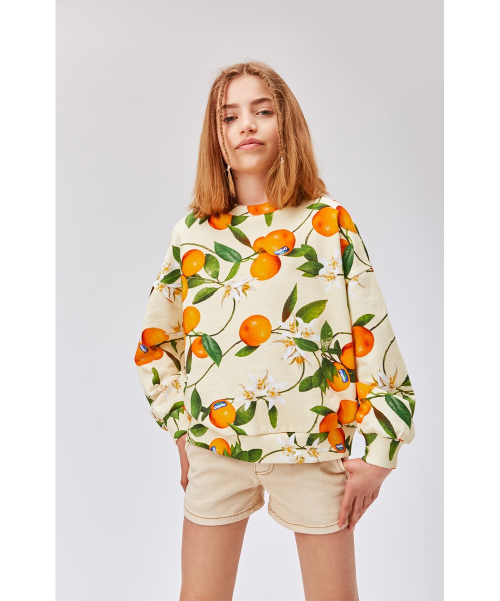 Maxi - Mandarins - Gul økologisk sweatshirt med mandarinprint