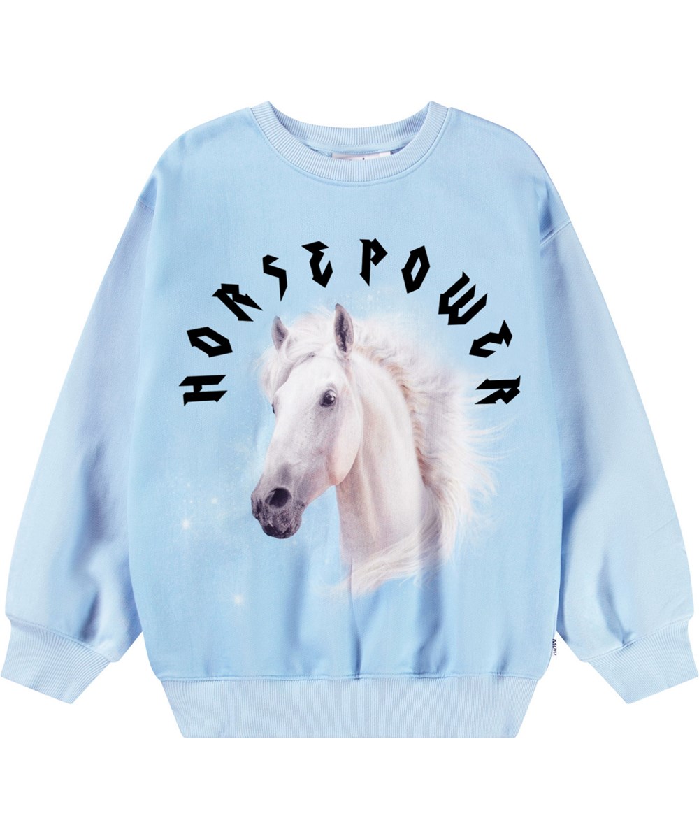 Monti - Horsepower - Lyseblå sweatshirt med print til børn i blødt, økologisk bomuld med ribkanter ved hals, ærmer og i bunden af blusen.