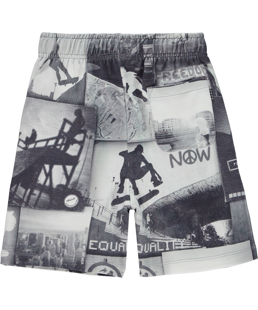 Adian - Skate Life - Ekologiska shorts med skejtare.