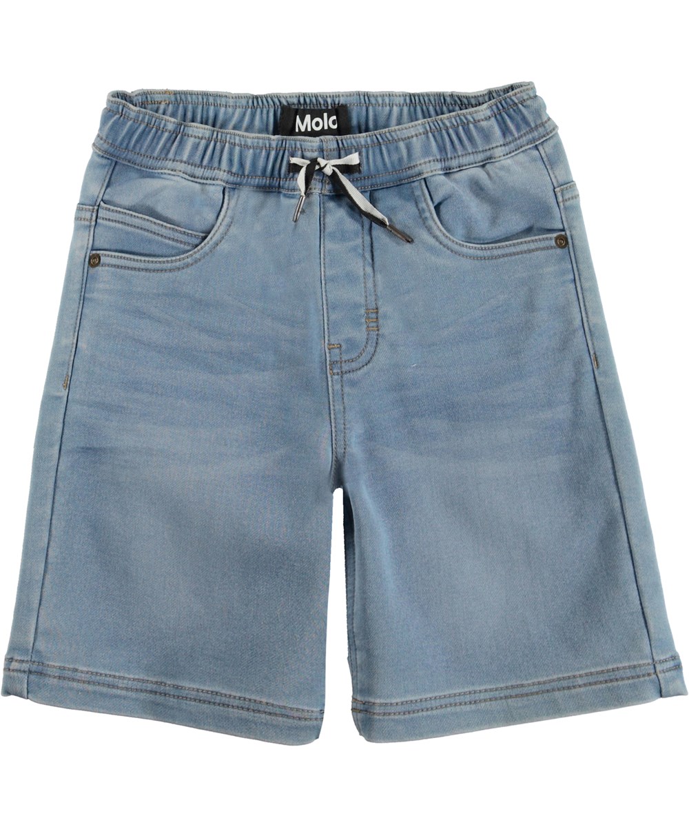 Ali - Soft Denim Blue - Denimshorts i ljusblå tvätt.