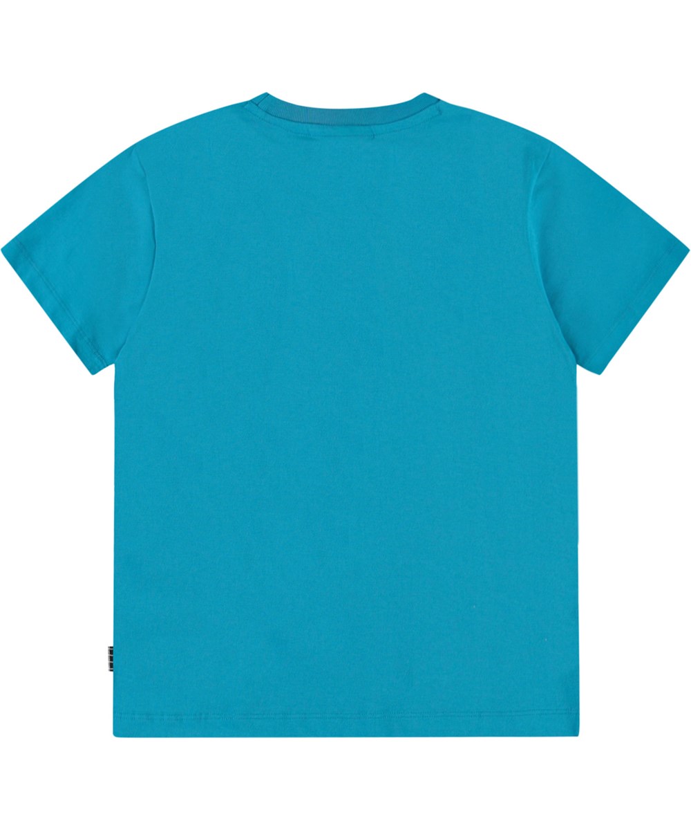 Riley - Blue Surf - Blå t-shirt med tryck för barn i mjuk ekologisk bomull med korta ärmar och ribbad halsringning.