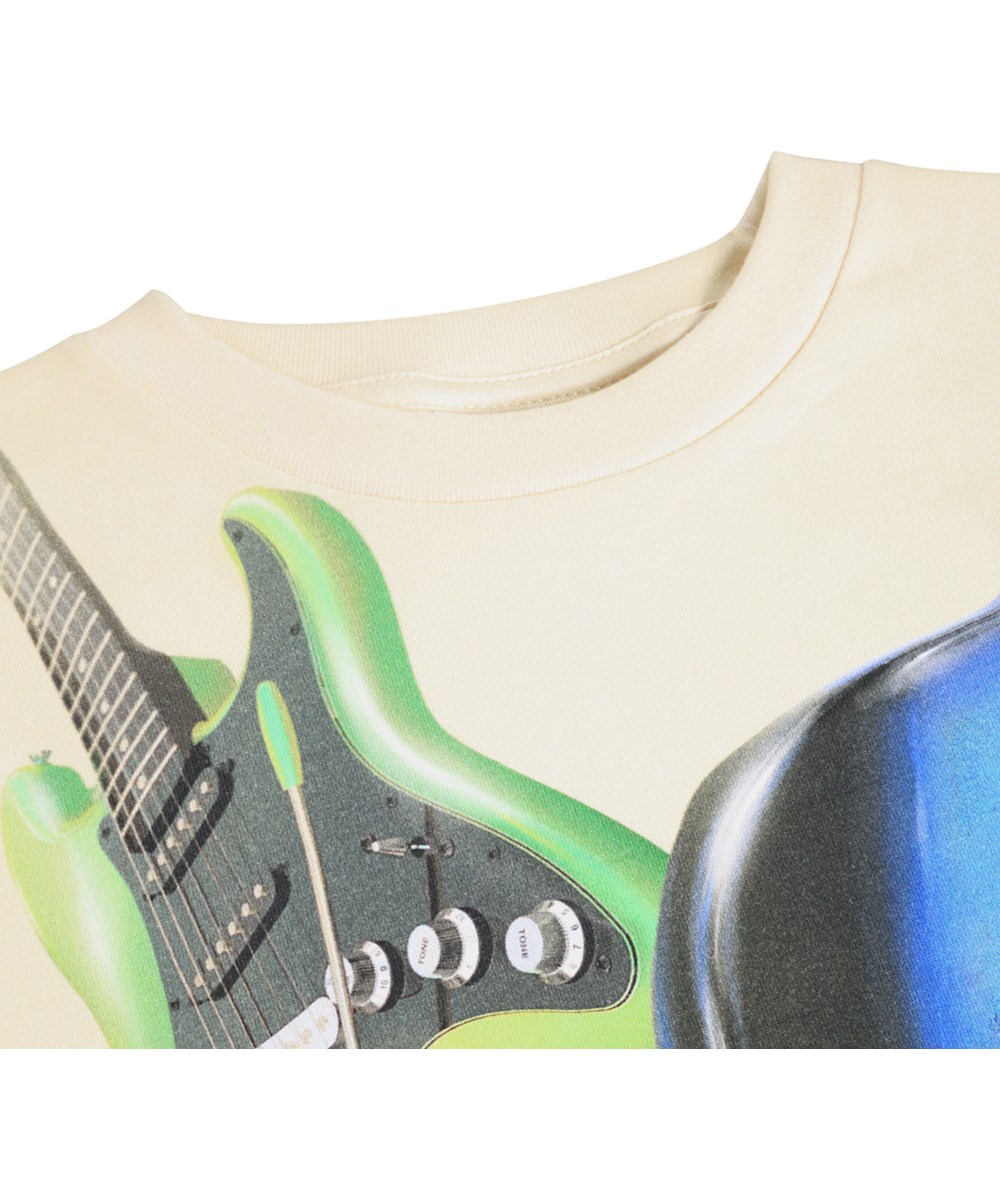 Riley - Guitars - Beige T-shirt för barn i ekologisk bomull