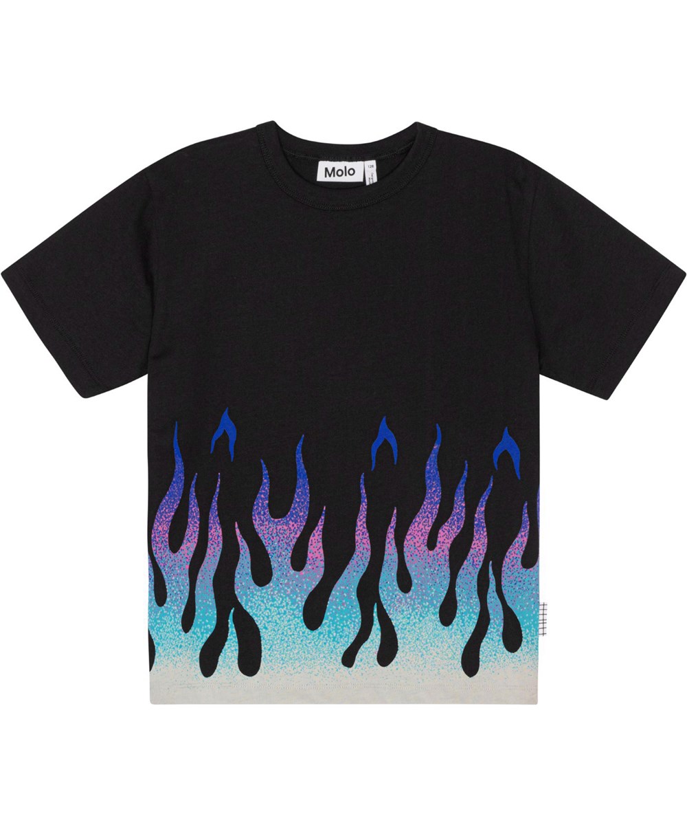 Riley - Lit - Svart ekologisk t-shirt med blå eldlågor.