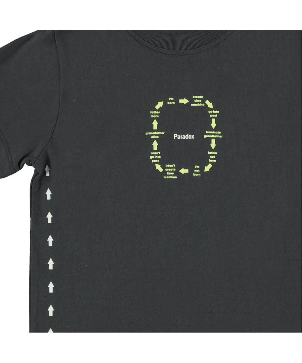 Road - Paradox - Svart grandfather paradox t-shirt