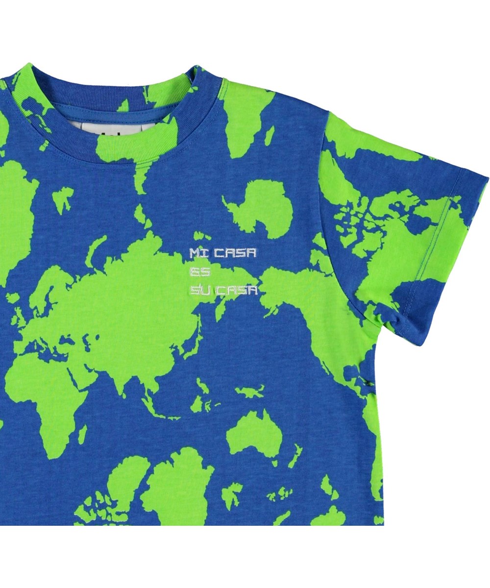 Road - Earth - Ekologisk t-shirt med världskarta