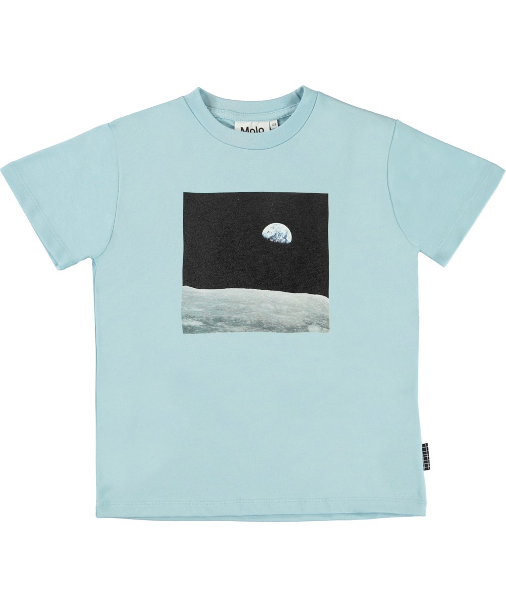 Roxo - Earthrise - Ekologisk ljusblå t-shirt med jordklotet.