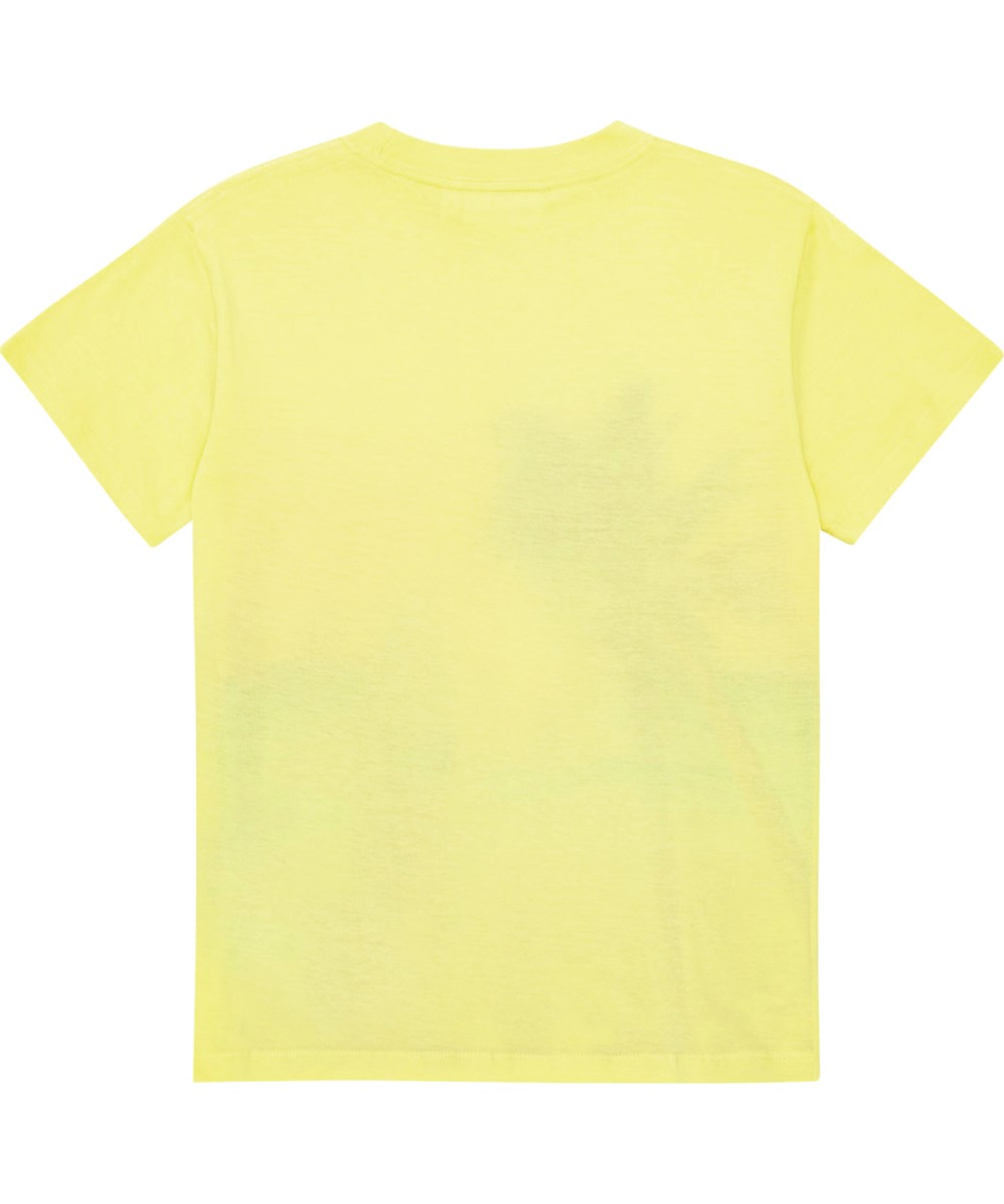 Roxo - Sunset Surf - Gul ekologisk t-shirt med strand och surfbrädor.