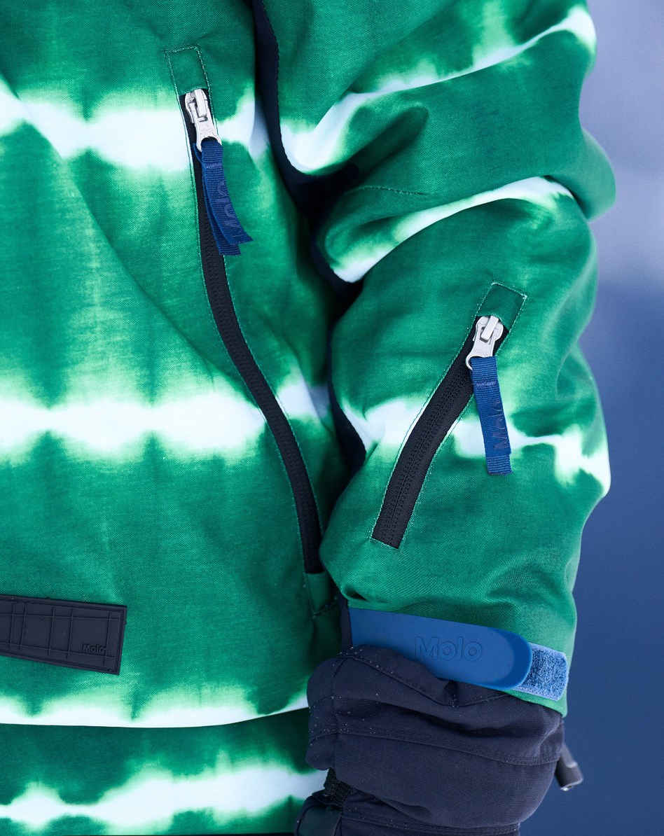 Alpine - Tie Dye Green - Återvunnen skidjacka med gröna tie-dye ränder.