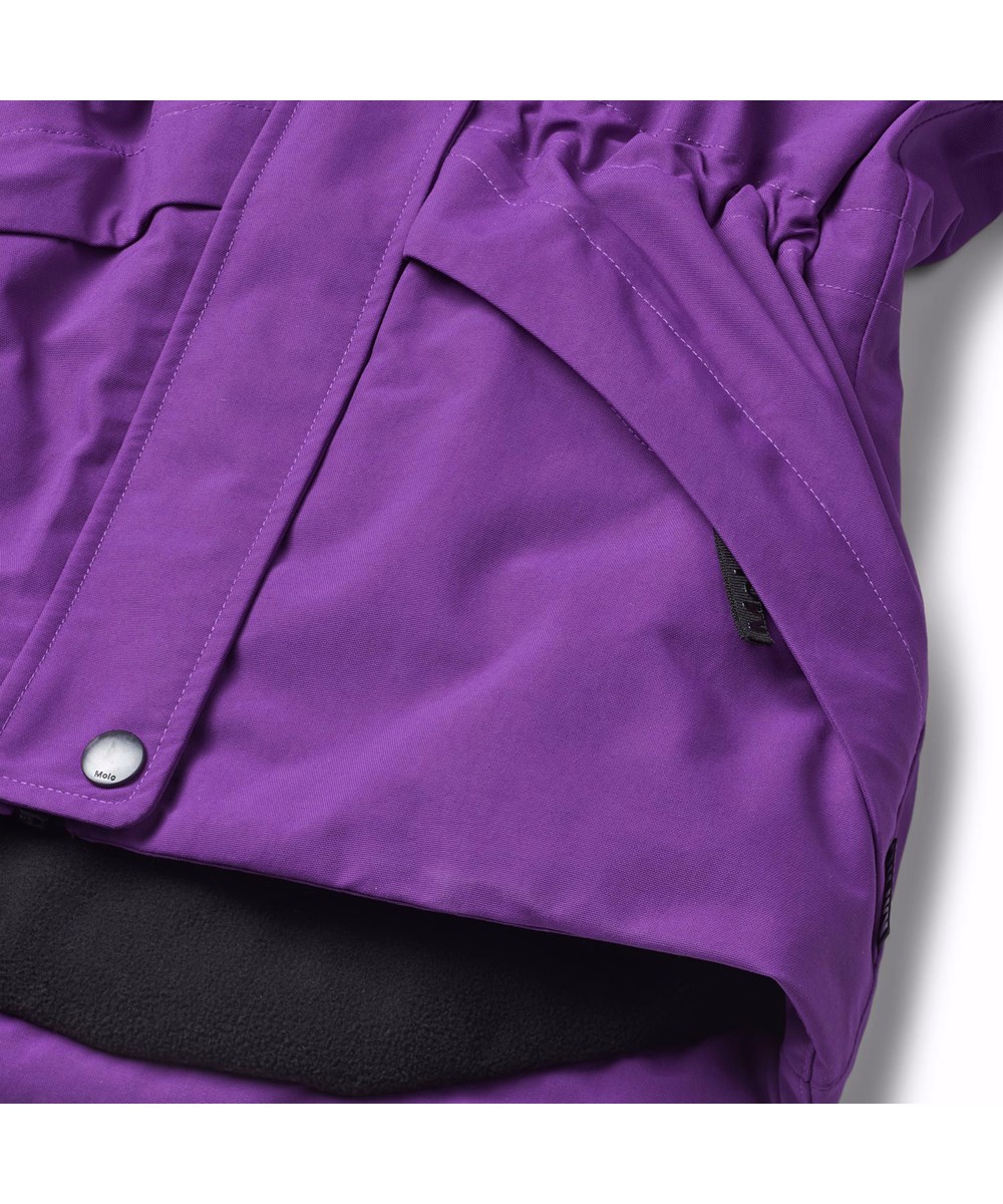 Cathy Fur - Warm Purple - Lila vind- och vattentät vinterjacka för barn i återvunnen polyester.