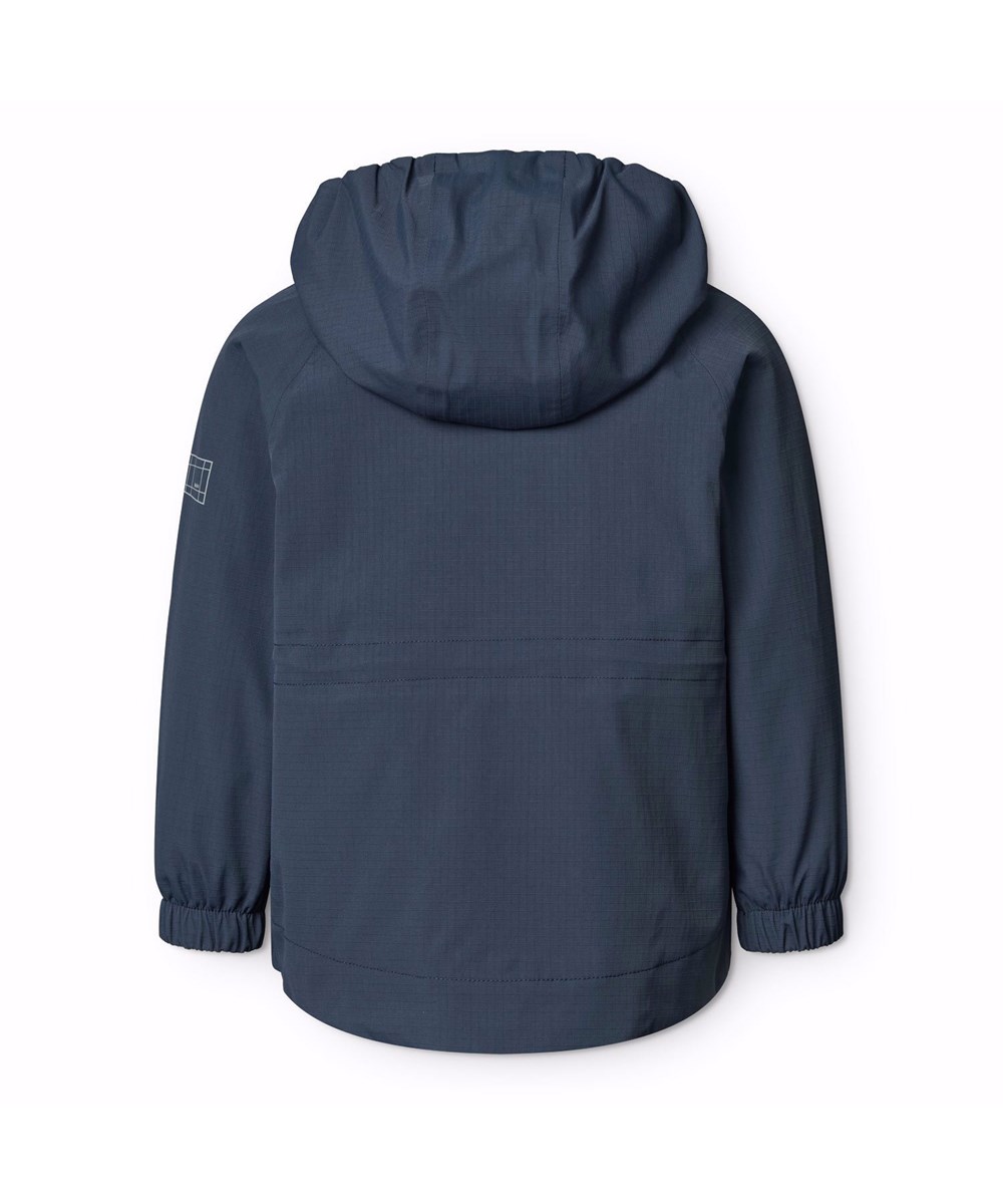 Hoplas - Mood Blue - Mörkblå vind- och vattentät jacka för barn i återvunnen polyester.