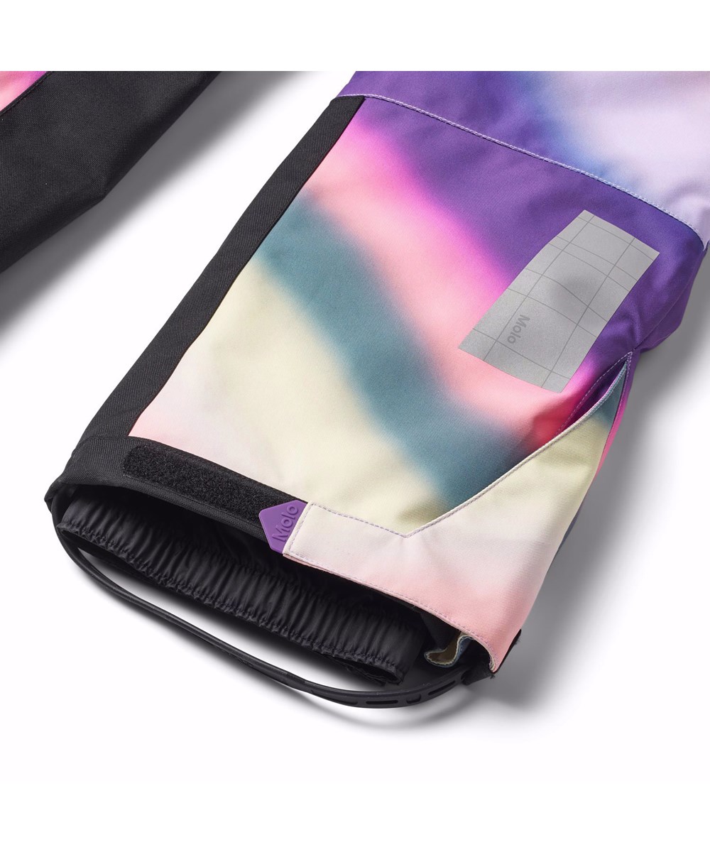 Hux - Wavy Rainbow - Lila, vattentäta och andningsbara vantar för barn med 3M™ Thinsulate™-isolering.