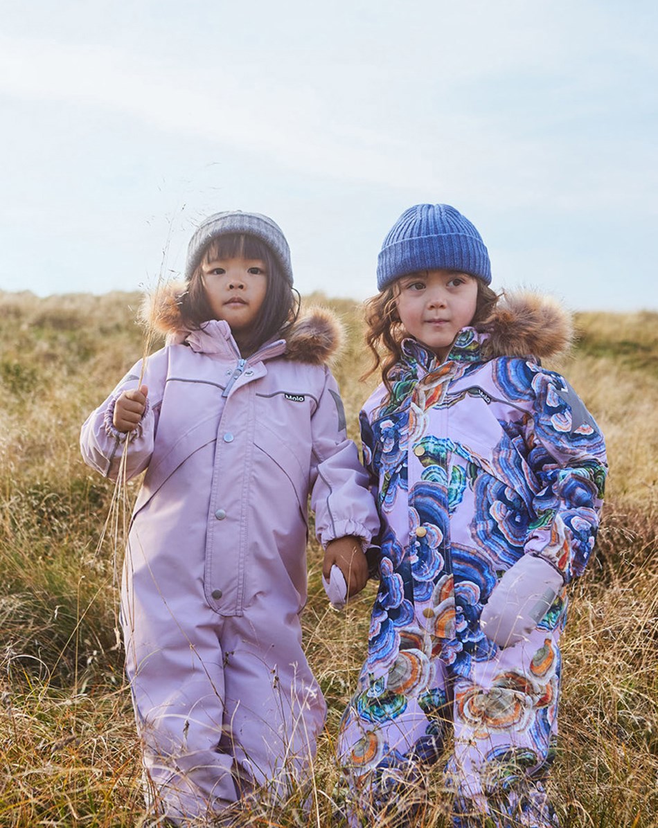 Polaris Fur - Rainbow Fungi - Återvunnen overall med svampar.